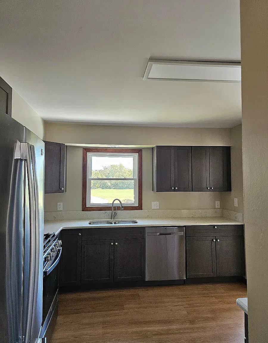 3 bed, 1874 sqft, $3,500 — Photo 2