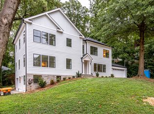 3199 N Pollard St, Arlington, VA 22207