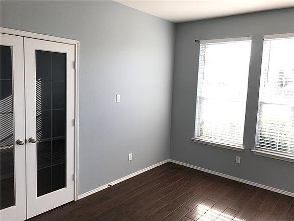 4th image of 158 Willow Leaf Ln