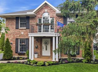 39 E Dixon Ave, Dayton, OH 45419