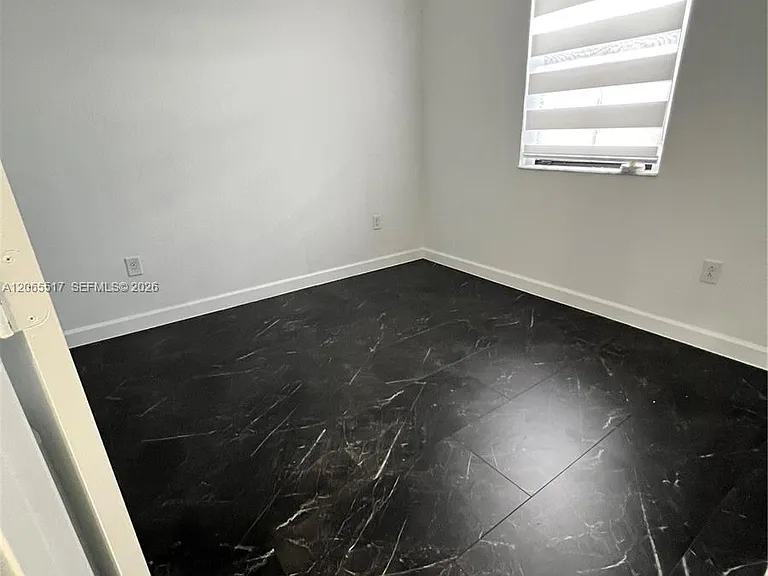 11370 SW 254th Ter #11370 — Photo 7