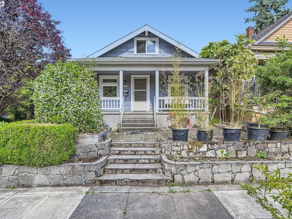 3702 SE 10th Ave, Portland, OR 97202