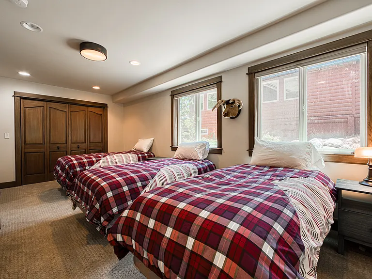 8204 Meeks Bay Ave — Photo 25