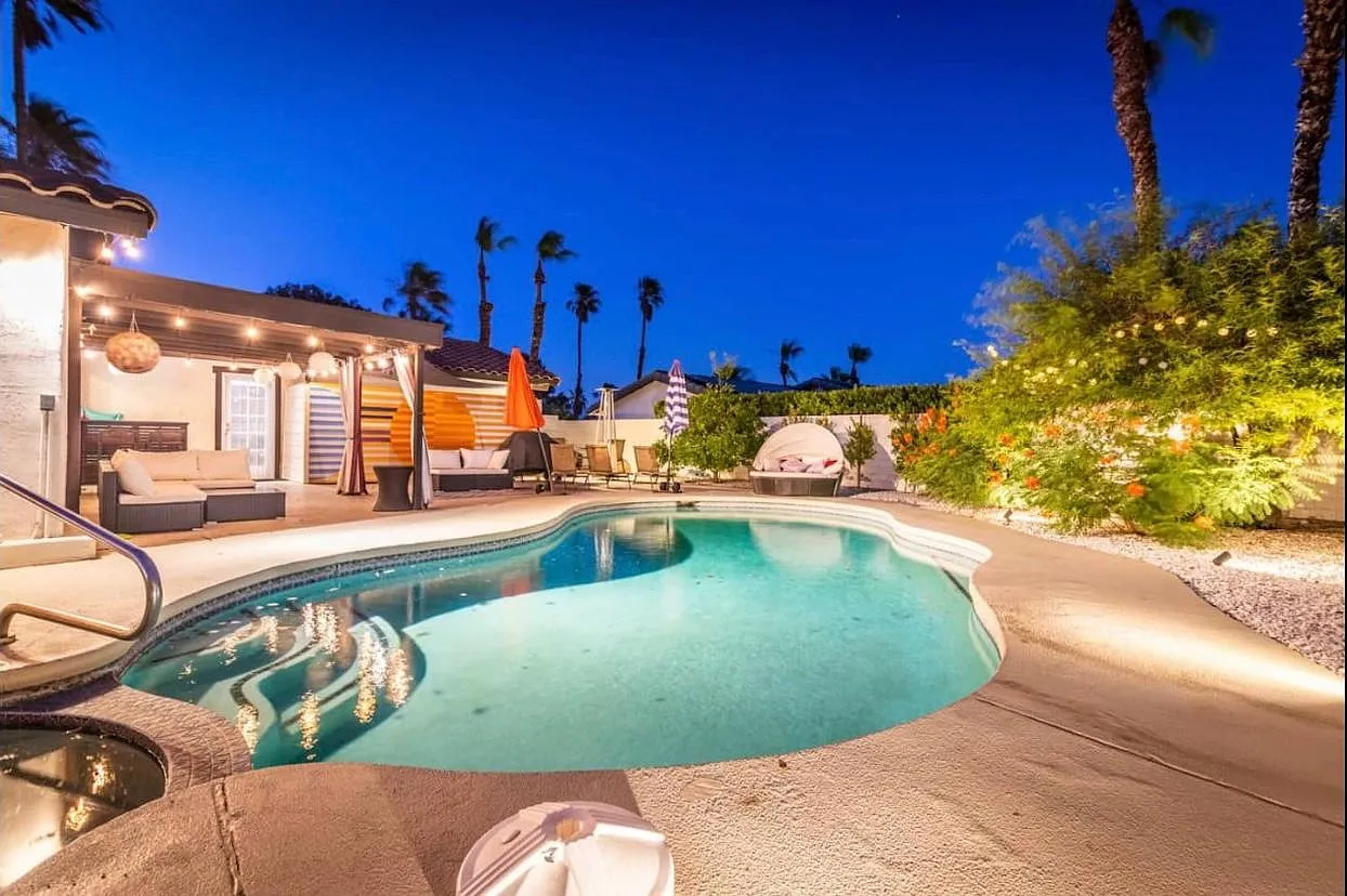 E Via Escuela, Palm Springs — Photo 4