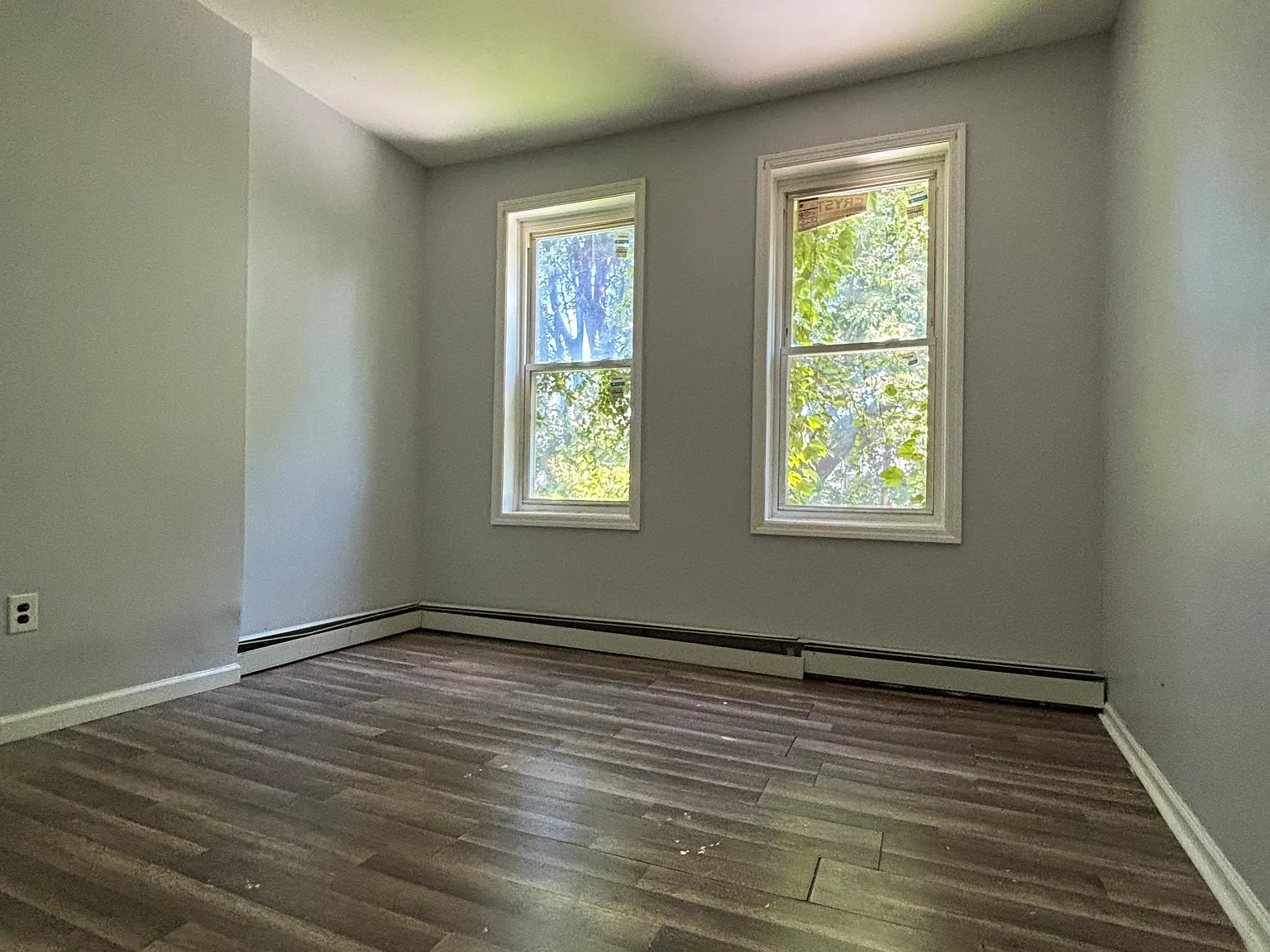 4 bed, 1200 sqft, $2,250 — Photo 3