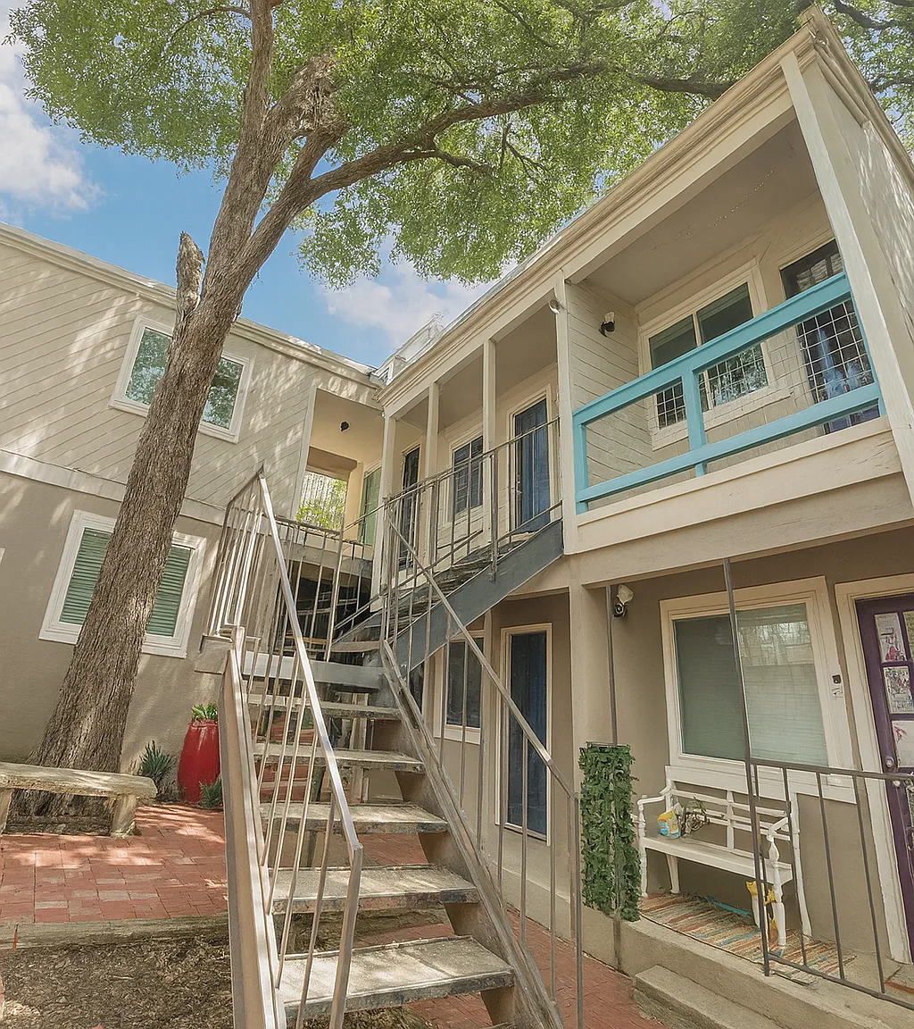1 bed, 504 sqft, $1,095 — Photo 2