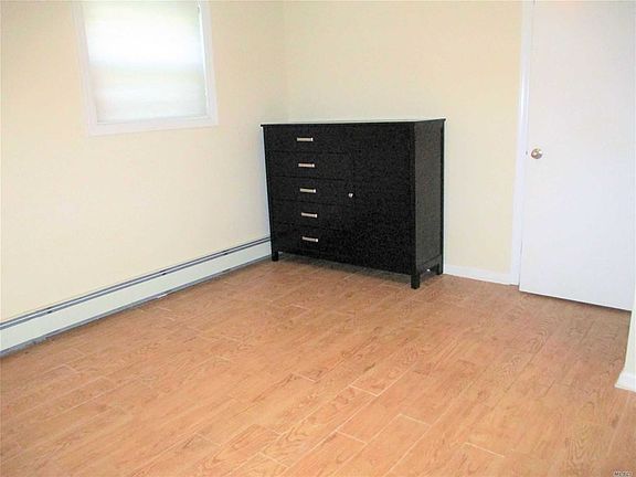 4th image of 49 Mohawk Ave Floor 1