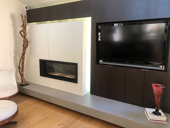 Gas fireplace w/ LED lights