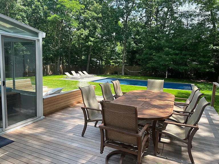 253 Norfolk Dr — Photo 31