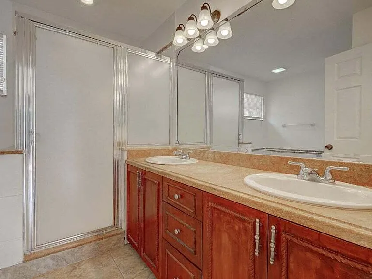 10758 Lake Jasmine Dr — Photo 18
