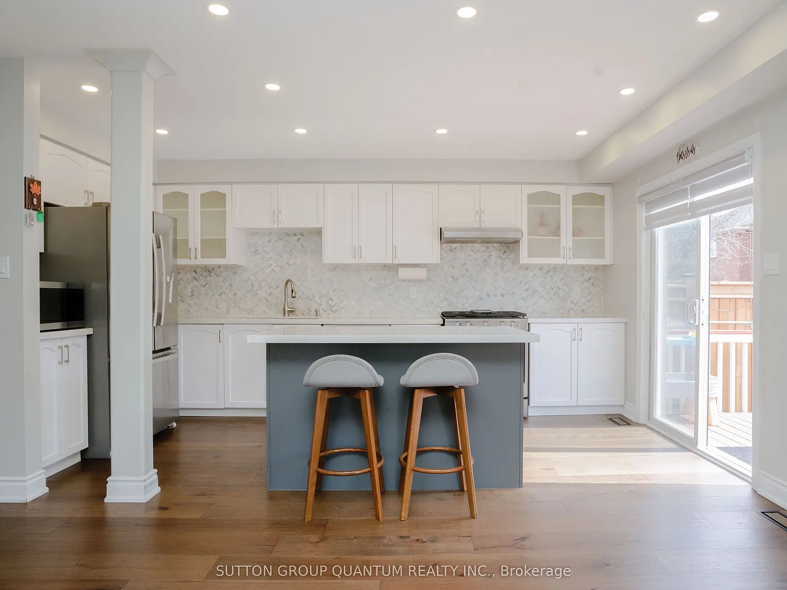 3 bed, $4,100 — Photo 2