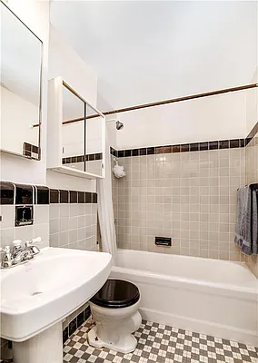 Rented by Bank Neary | media 47
