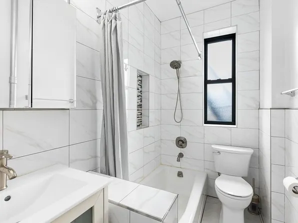 270 Seaman Ave APT D6, New York, NY 10034