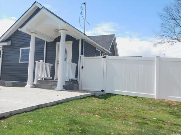 796 a Bayview Avenue #A, Amityville, NY 11701