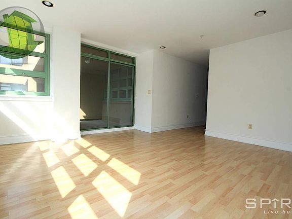 2nd image of 1919 24th Ave #0R412