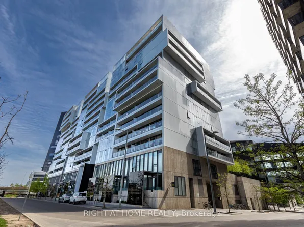 32 Trolley Cres #508, Toronto, ON M5A 0E8