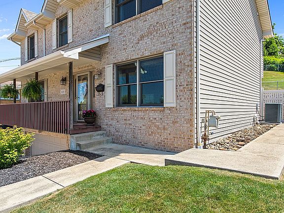 2nd image of 1115 Greenlawn Dr