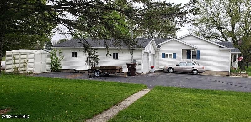 2nd image of 4996 Belding Rd