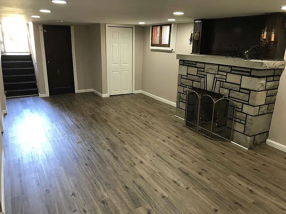 1st image of 545 Kingston Dr