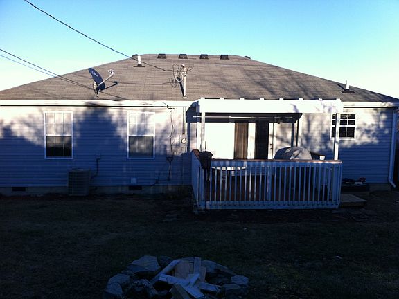 Pergola for outdoor dining