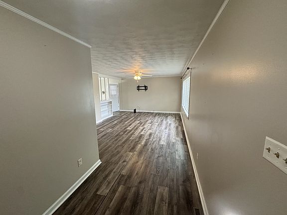 4th image of 2631 Highway 51 N