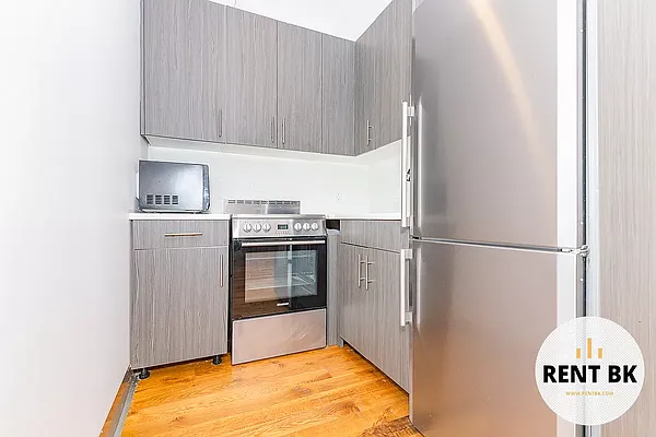 Rented by RENTBK LLC | media 5