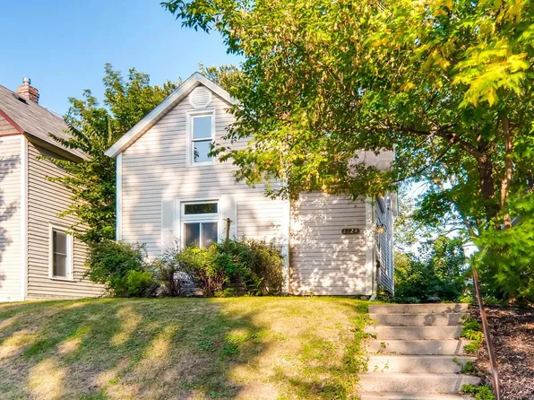 1124 Norton St, Saint Paul, MN 55117