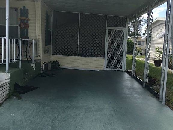 2nd image of 53 Hyacinth St