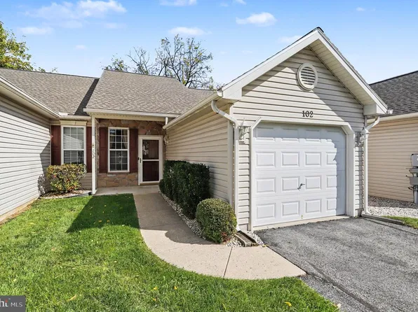 102 Turning Leaf Way, Reading, PA 19605