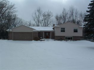4341 Westover Ct, West Bloomfield, MI 48323