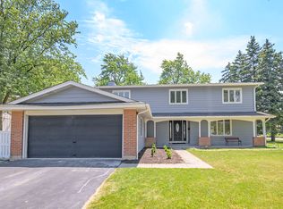 1563 White Trl, Elk Grove Village, IL 60007