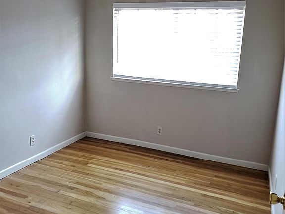 3rd image of 6279 Mayo Dr