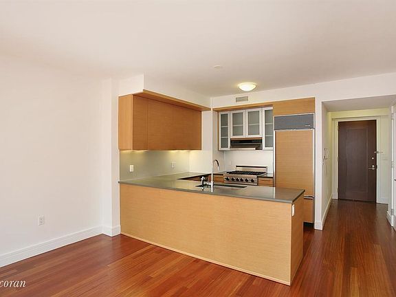 3rd image of 30 Little West St Unit 11C