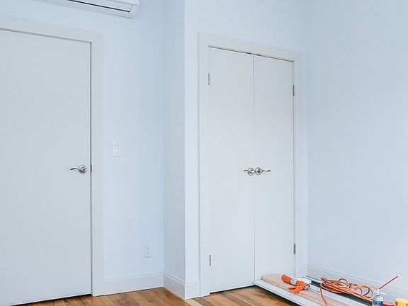 4th image of 215 Clarkson Ave APT 2