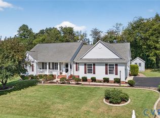 275 Roper Dr, Bowling Green, VA 22427