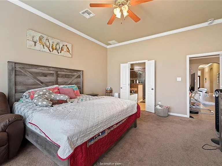 2523 Warkworth Ln — Photo 4