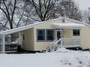 2 Silver Ave, Auburn, NY 13021