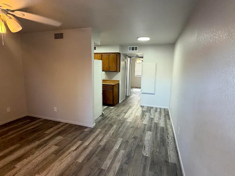 1138 S Pageant Ave — Photo 4