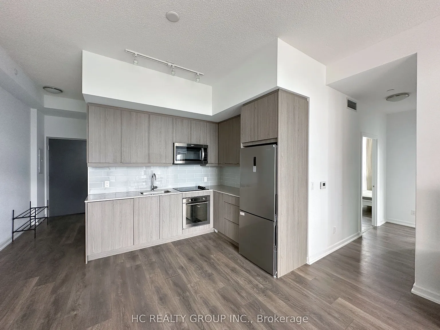 2 bed, $2,700 — Photo 2