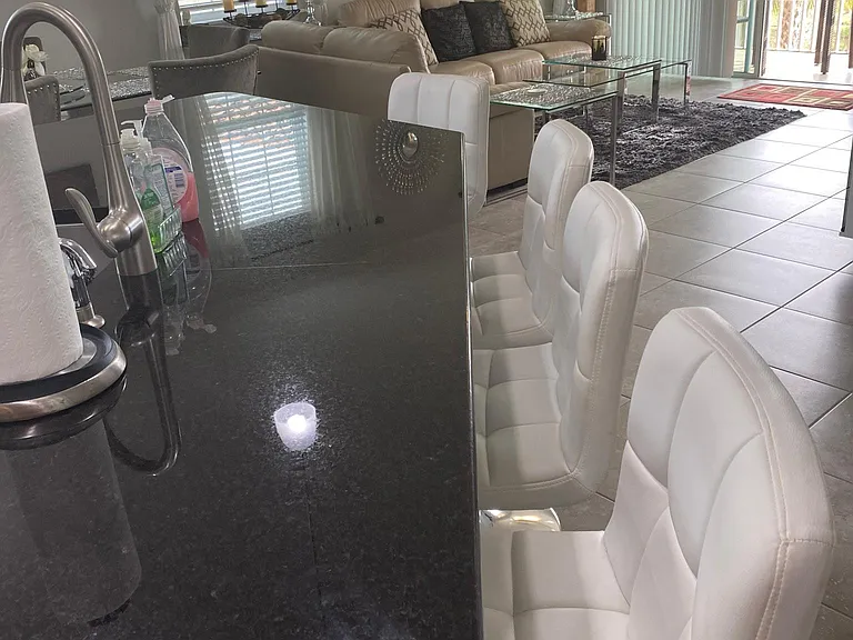 Breakfast bar