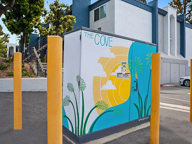 Cove La Mesa — Photo 24
