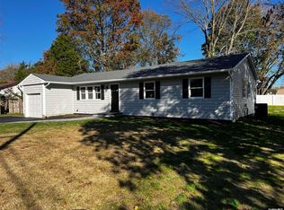 169 Montrose Dr, Port Jefferson Station, NY 11776