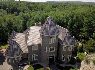 31 Wyngate Dr, Avon, CT 06001