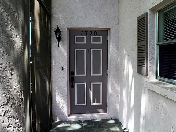 4th image of 1320 Palmer Ln
