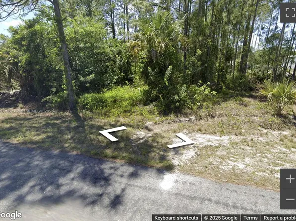 1417 Congress Ave, Lehigh Acres, FL 33972