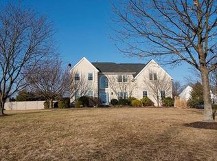 2 Lowry Ct, Skillman, NJ 08558
