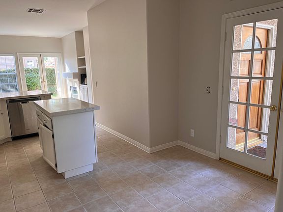 5th image of 2461 Pleasant Grove Cir
