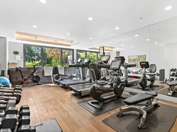 305 West 16th Street image 10 of 14