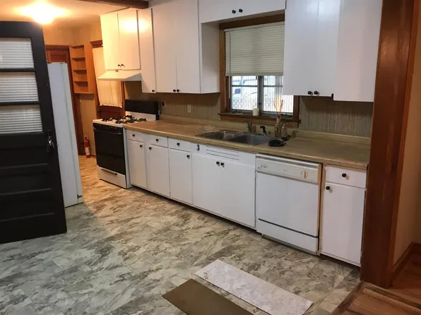 1 Circle Dr, Brandon, MS 39042