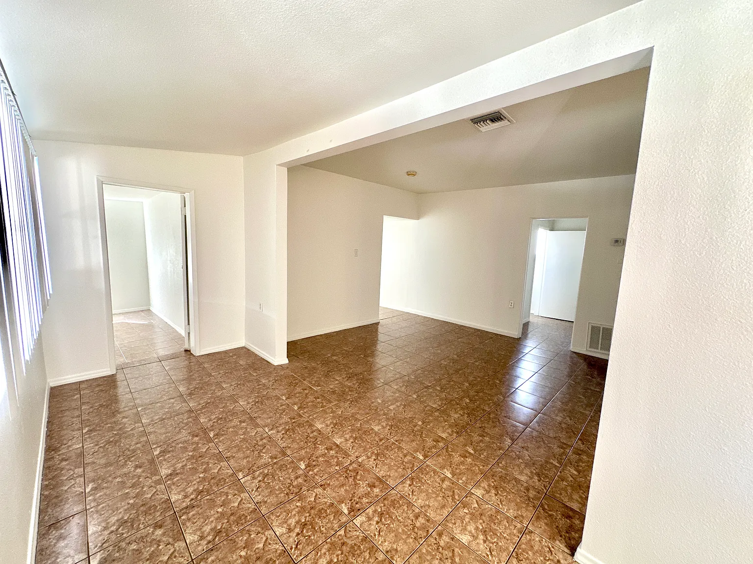 4 bed, 1.5 bath, $2,200 — Photo 4